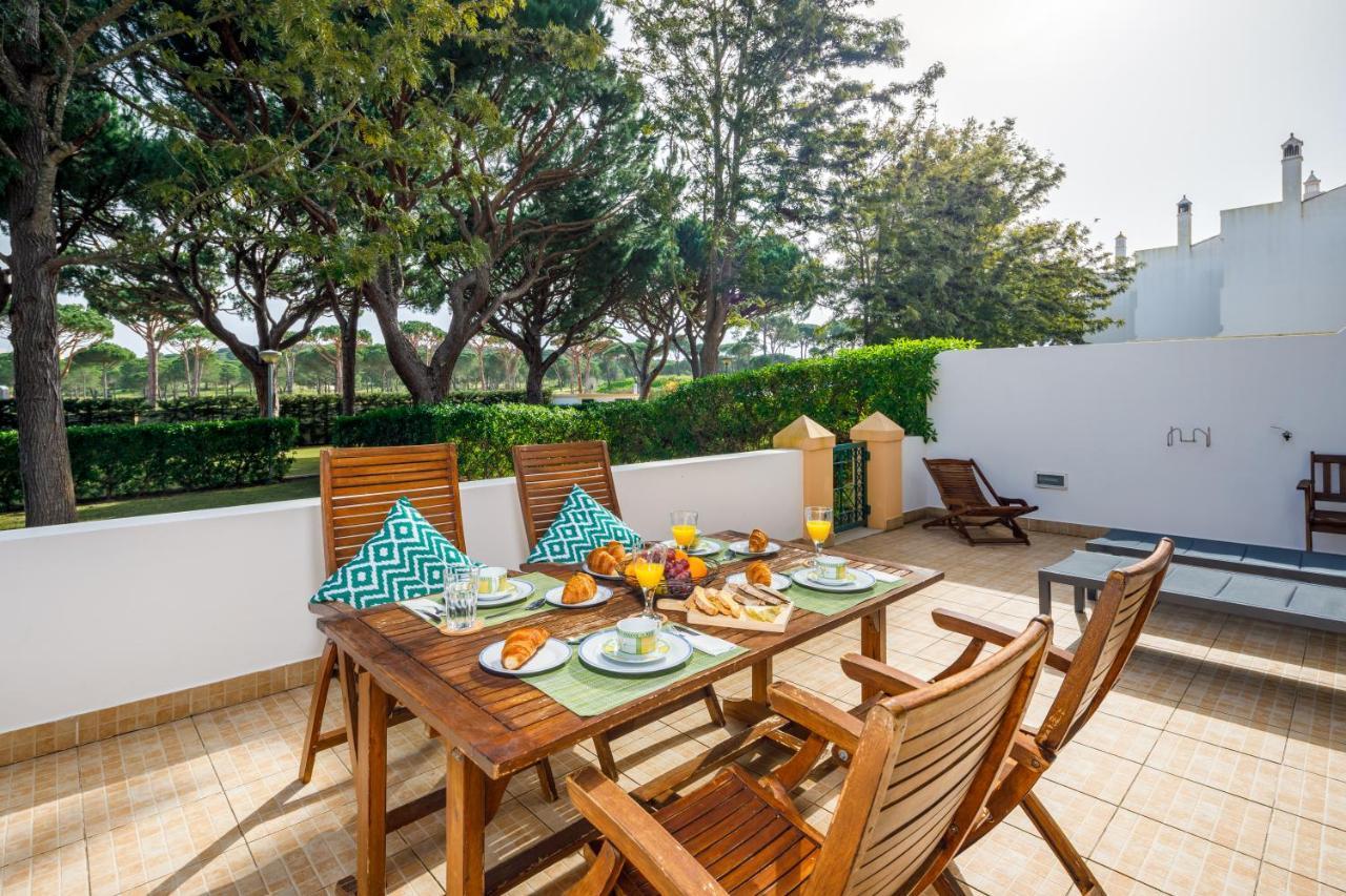Falesia Beach Villa By The Portuguese Butler Olhos de Agua  Zewnętrze zdjęcie