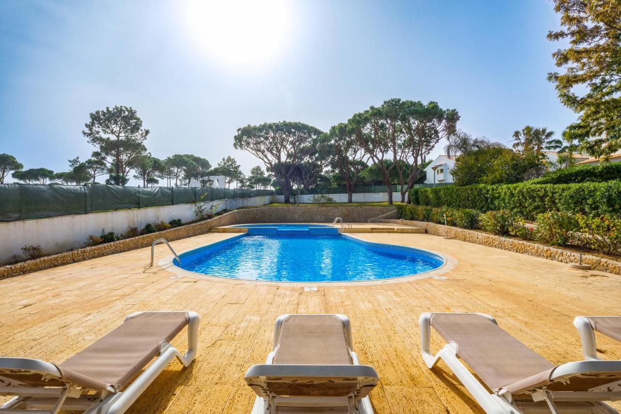 Falesia Beach Villa By The Portuguese Butler Olhos de Agua  Zewnętrze zdjęcie